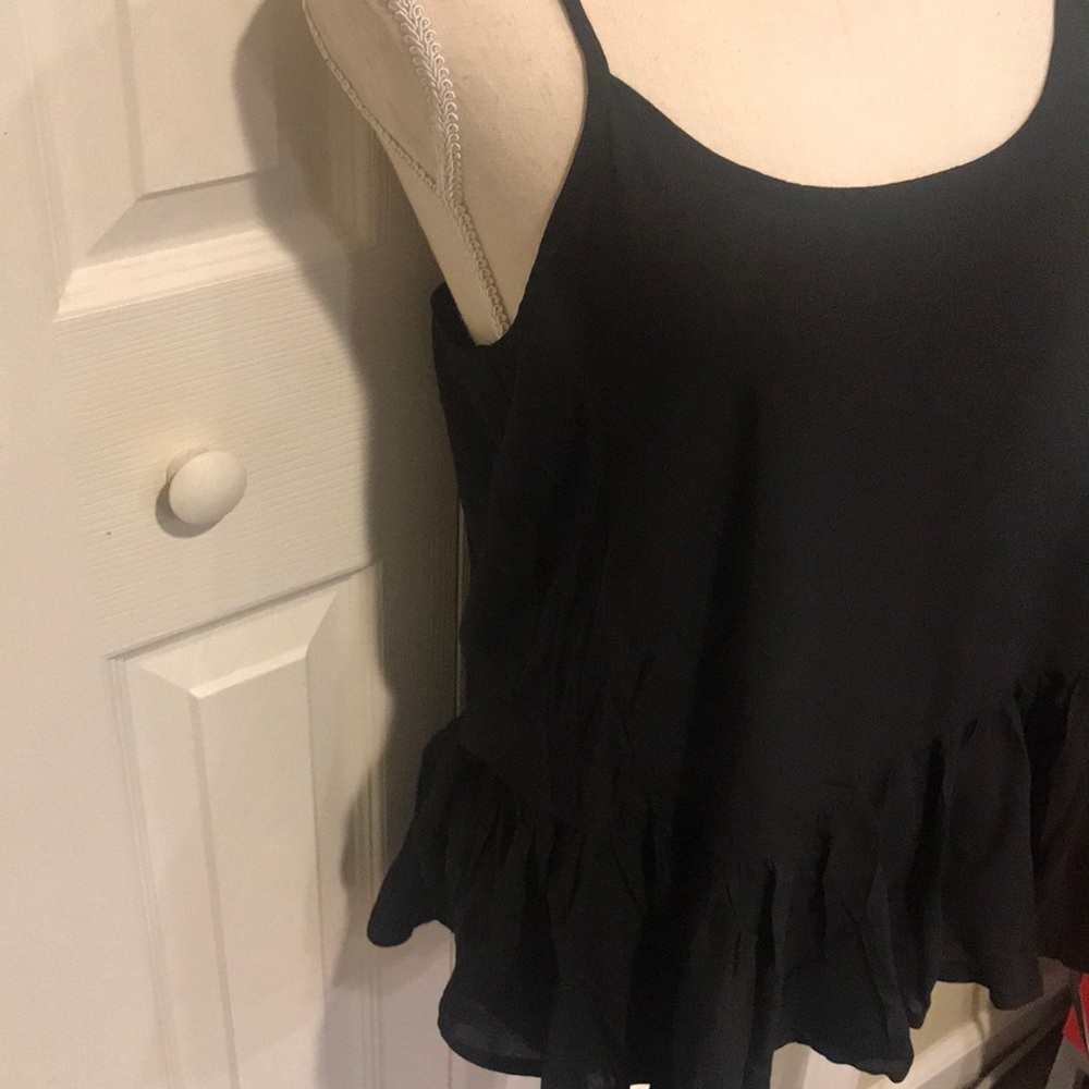 Old Navy Ruffle Cami - Picture 4 of 11